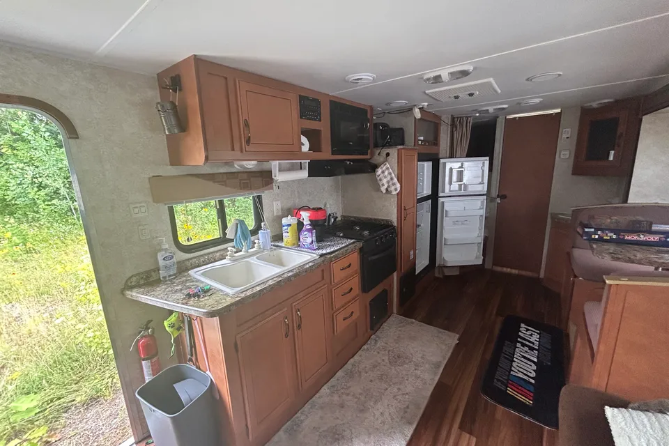 T's Gulf Stream Sportsman Travel Trailer