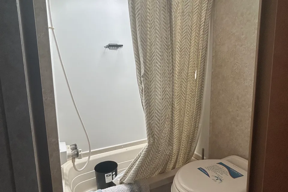 T's Gulf Stream Sportsman Travel Trailer