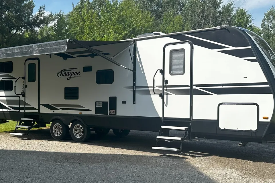 Grand Design Imagine 3000 QB 35 Travel Trailer