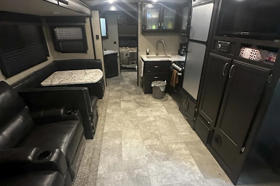 Grand Design Imagine 3000 QB 35 Travel Trailer