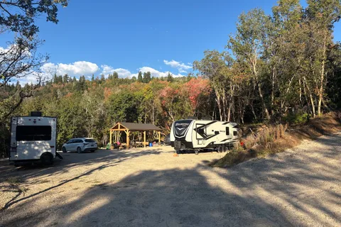 greg's Grand Design 31g Toy Hauler