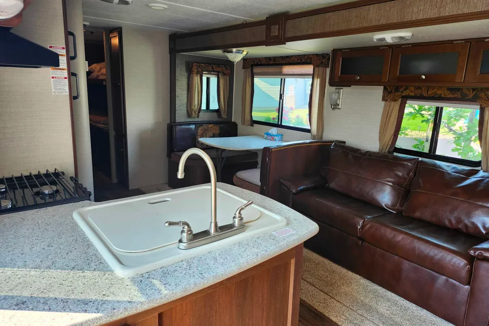 Rokosh Ultralight Bullet Travel Trailer - Sleeps 10