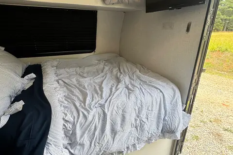 Kassandra's Dutchmen Rubicon Travel Trailer