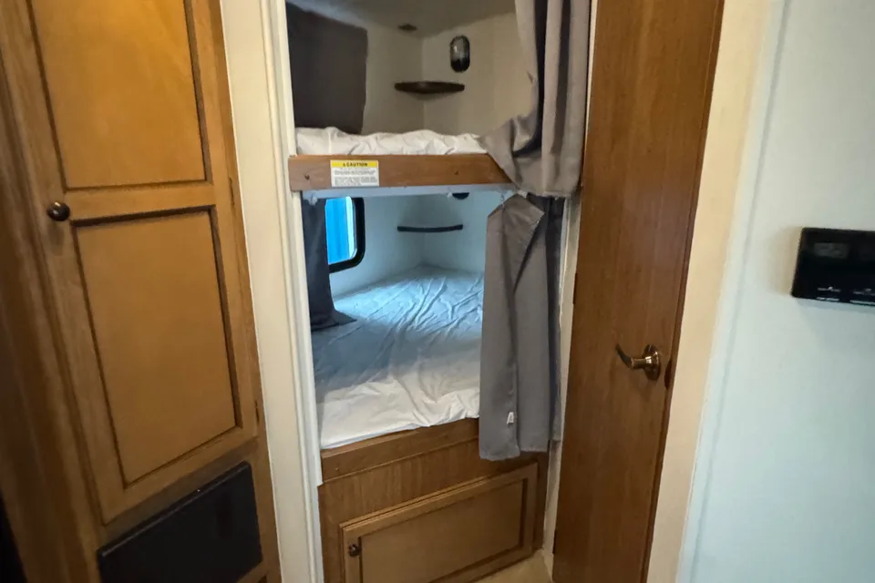 Mariska's Sunset Park RV 270 BH Travel Trailer