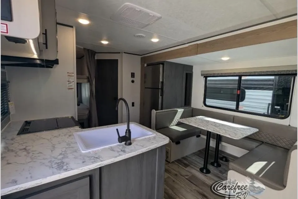 Carefree's Dutchmen Aspen Trail LE 23BH Travel Trailer