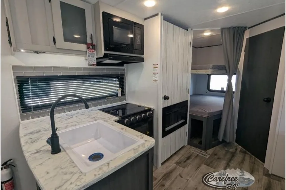 Carefree's Dutchmen Aspen Trail LE 23BH Travel Trailer