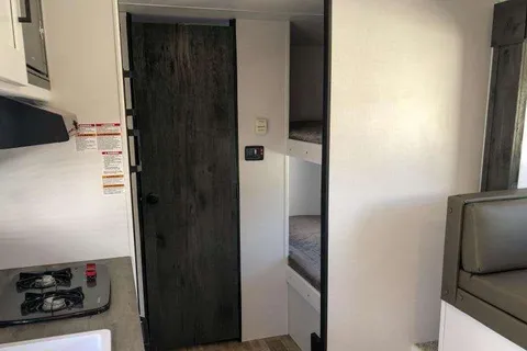 Keystone Hideout 176BH Bunkhouse Travel Trailer 2022