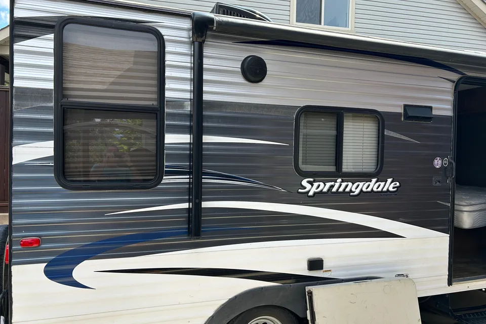 Todd's Keystone 179QBWE Travel Trailer
