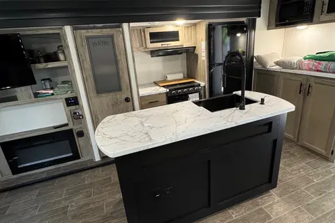 Mirasol Mobile - Forest River Cherokee alpha wolf Travel Trailer