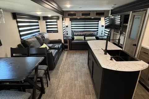 Mirasol Mobile - Forest River Cherokee alpha wolf Travel Trailer