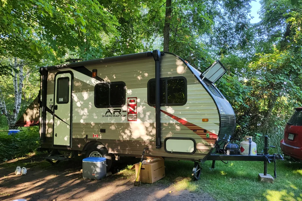 Andrew's 2017 Starcraft 15RB Hybrid Light Camper