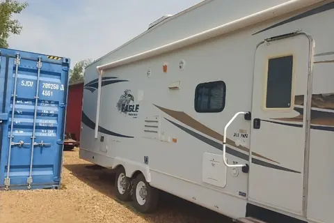 Cory's Jayco Eagle super light Fifth Wheel