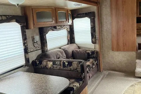 Cory's Jayco Eagle super light Fifth Wheel