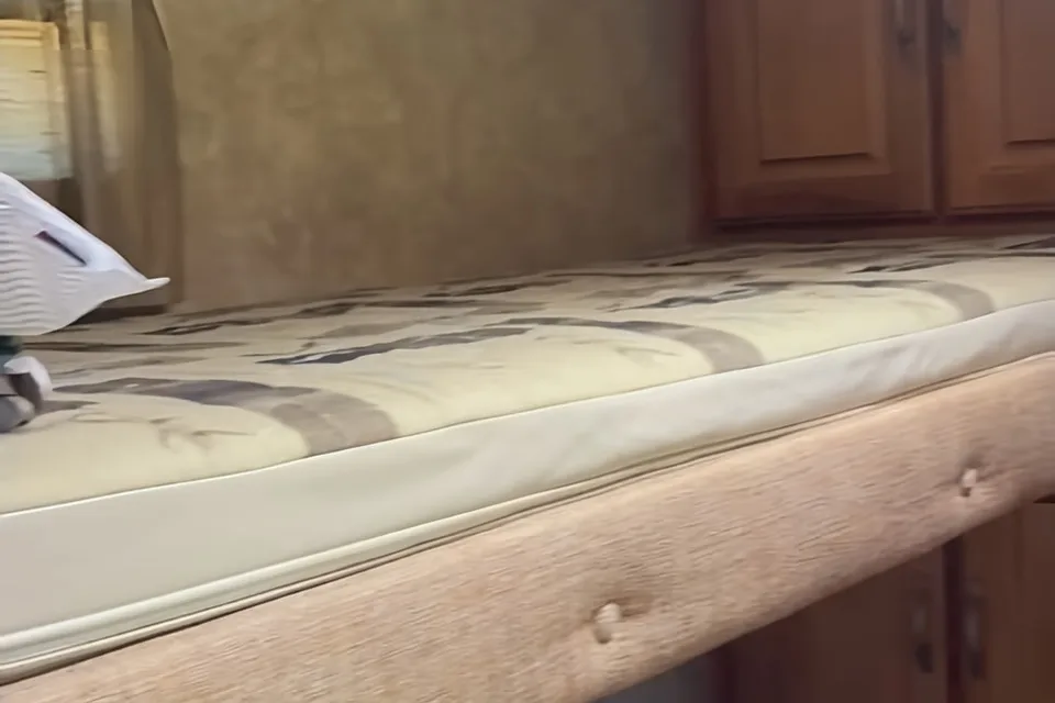 Cory's Jayco Eagle super light Fifth Wheel