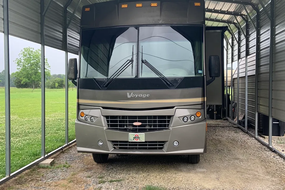 Rick's Winnebago Voyager Class A