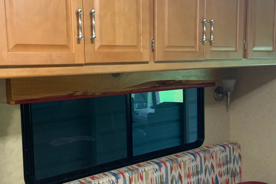 Rick's Winnebago Voyager Class A