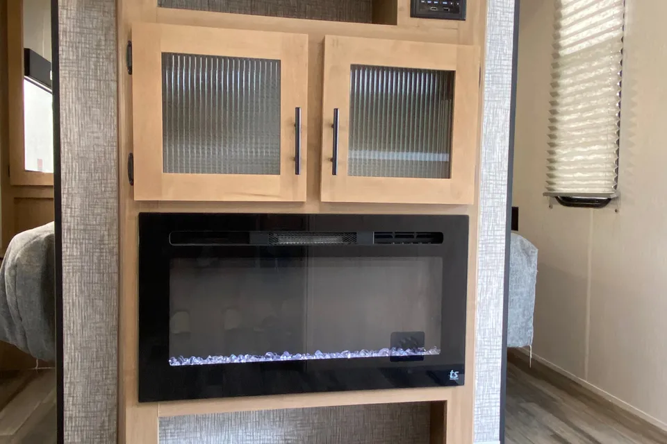 2023 Grey Wolf Sleeps 8 With Bunk Beds & Solar!