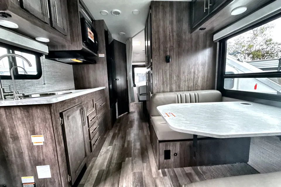 Adventure Entegra Coach Odyssey (FESTIVAL FRIENDLY)