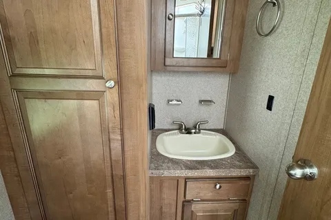 Juniper Skye - 2019 Forest River Rockwood Mini-Lite *Pet Friendly*