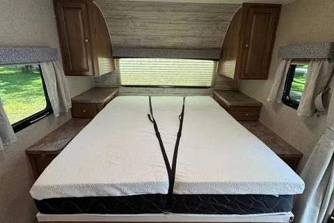 Juniper Skye - 2019 Forest River Rockwood Mini-Lite *Pet Friendly*