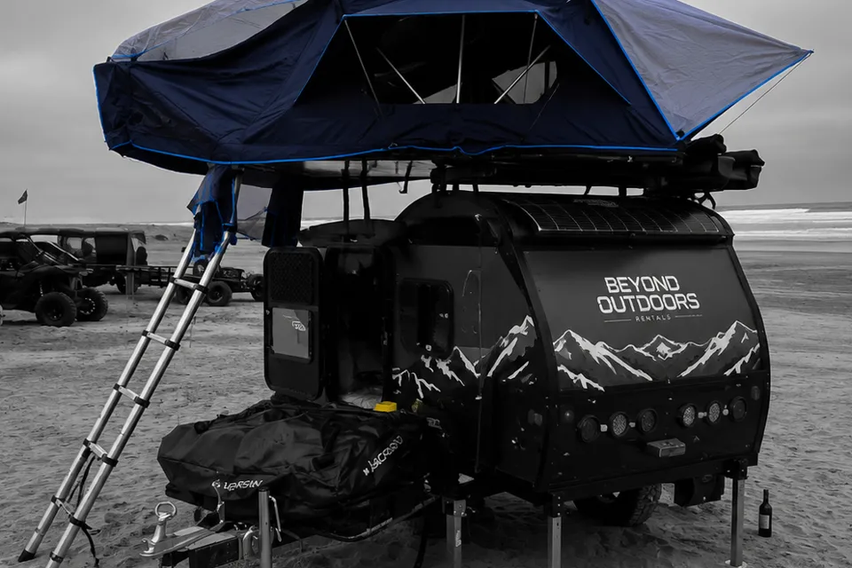 Universal Rooftop Tent w annex Rental fits Most SUVs, Trucks & Vans