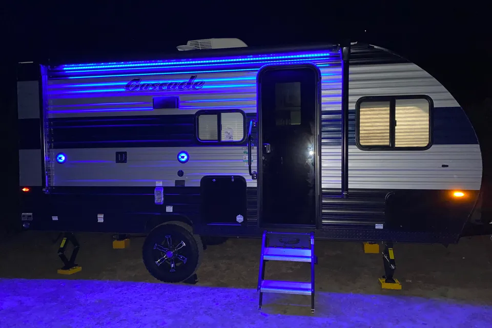 Phillip's Forest River Cascade Travel Trailer