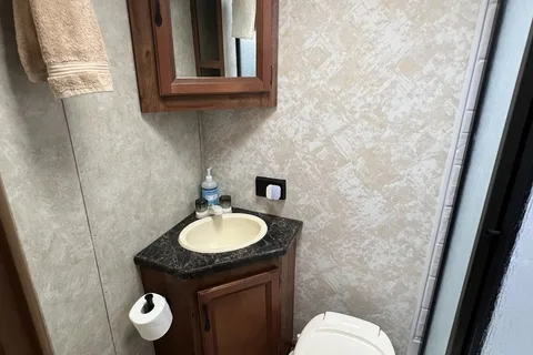 Clean Couples Camper-Delivery or Self-Tow Option
