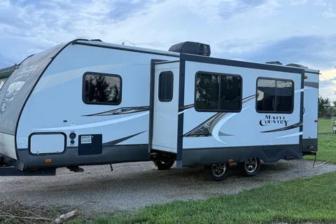 Suzie's Beautiful home on Wheels!