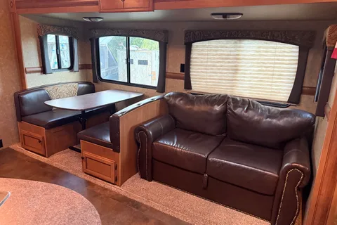 Suzie's Beautiful home on Wheels!