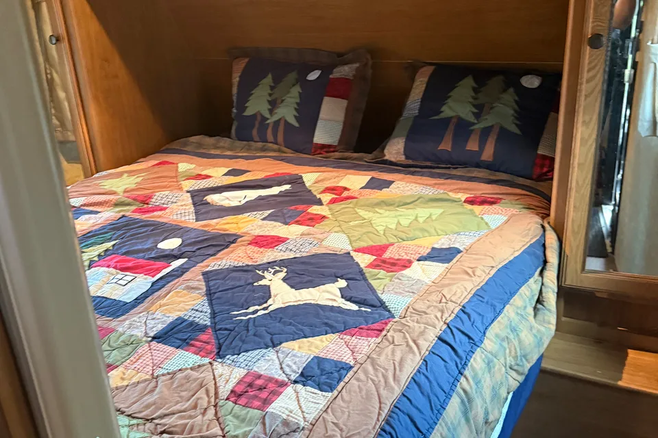 Suzie's Beautiful home on Wheels!