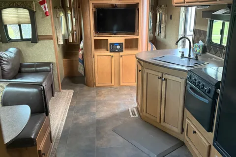 Suzie's Beautiful home on Wheels!