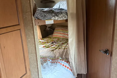 Suzie's Beautiful home on Wheels!