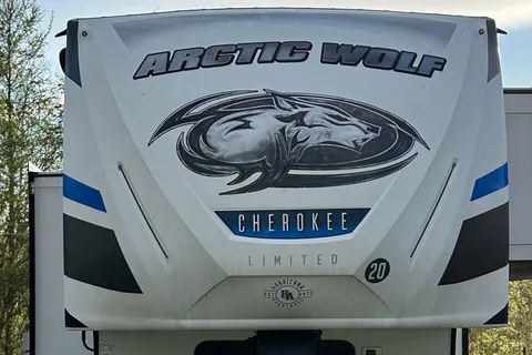 MForest River RV Cherokee Arctic Wolf Limited 285DRL4 Sellettes
