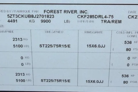 MForest River RV Cherokee Arctic Wolf Limited 285DRL4 Sellettes