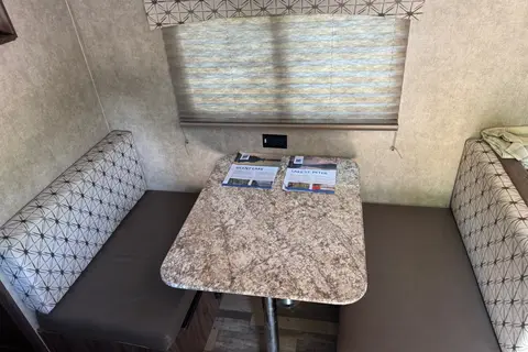 Shayne's Forest River 17bh Travel Trailer