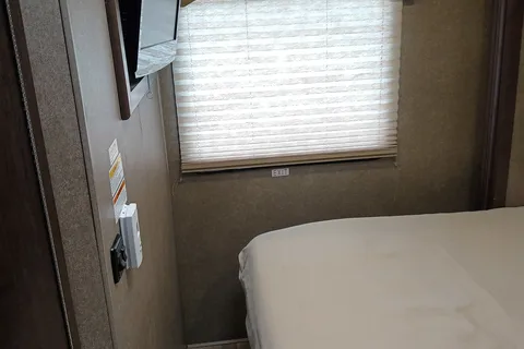 Chris's Thor Motor Coach Freedom Elite FE Class C