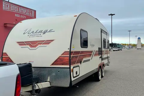 Brian's Gulf Stream Vintage Cruiser Travel Trailer