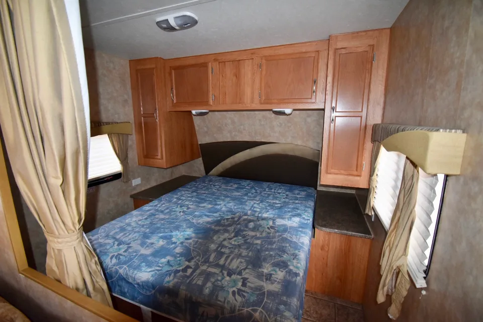 Joyous Jayco Travel Trailer