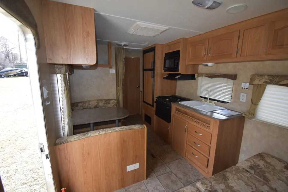 Joyous Jayco Travel Trailer
