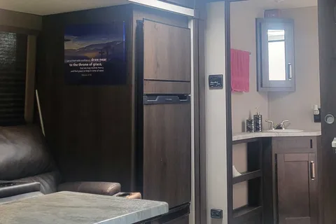 Andy 's Transcend Grand design Travel Trailer