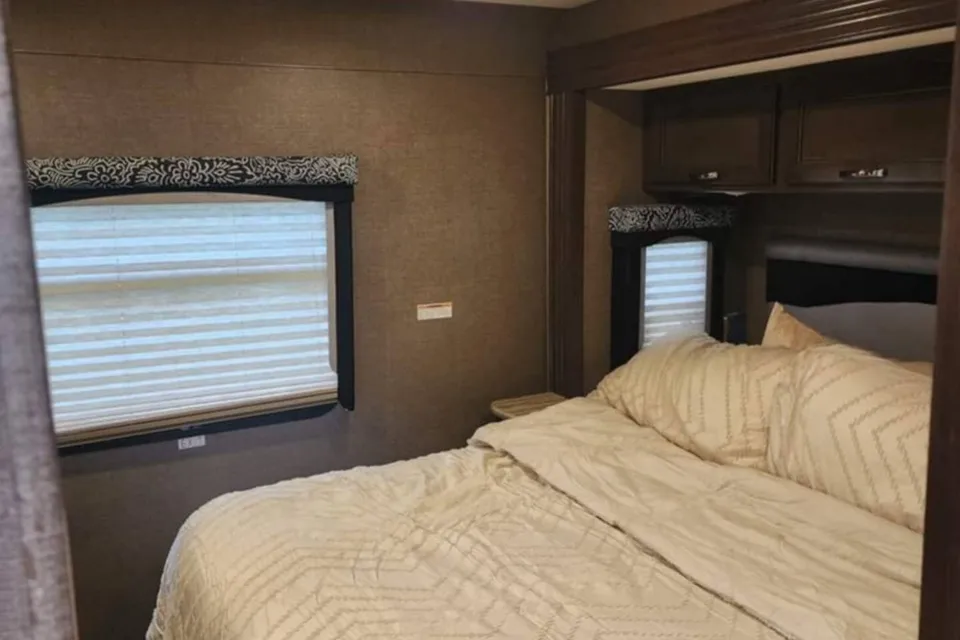 Our Vacation Rentals 4 U, LLC Thor Motor Coach A.C.E. Class A