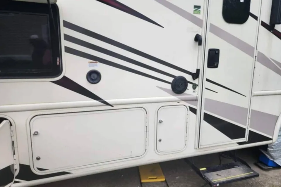 Our Vacation Rentals 4 U, LLC Thor Motor Coach A.C.E. Class A
