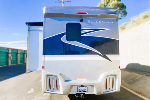 💎 Merci 𝗕𝗲𝗻𝘇 💎 BRAND NEW 2026 • Premium Sprinter • Low Mileage • Sleeps 6 ✨