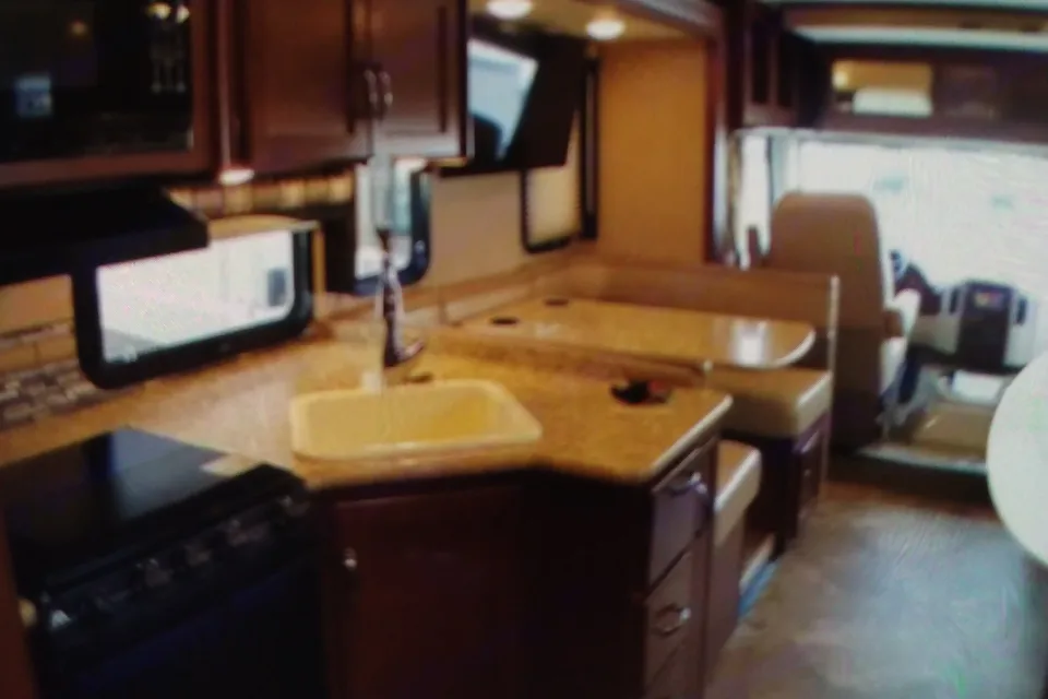 Lee's Thor ACE bunkhouse Class A