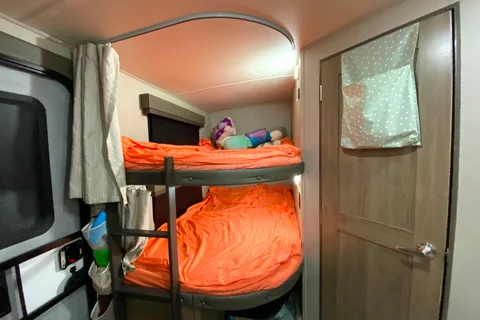 2022 Grand Design Imagine 29' Travel Trailer sleeps 4 - camping site included