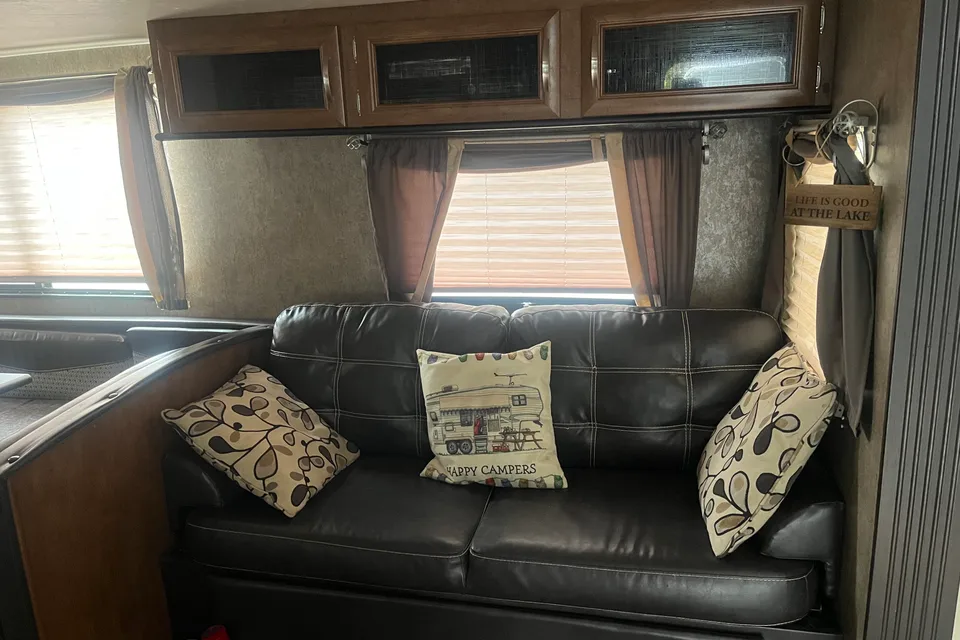 Janna's Salem by Forest River 30kqbss Travel Trailer