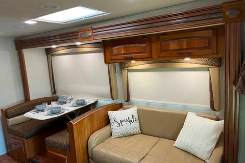 Relaxation Station Jayco Greyhawk 