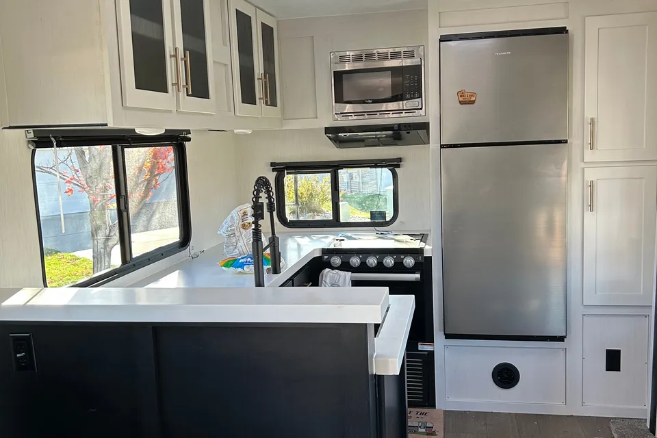 Forest River 282RKX Travel Trailer- Wildcat