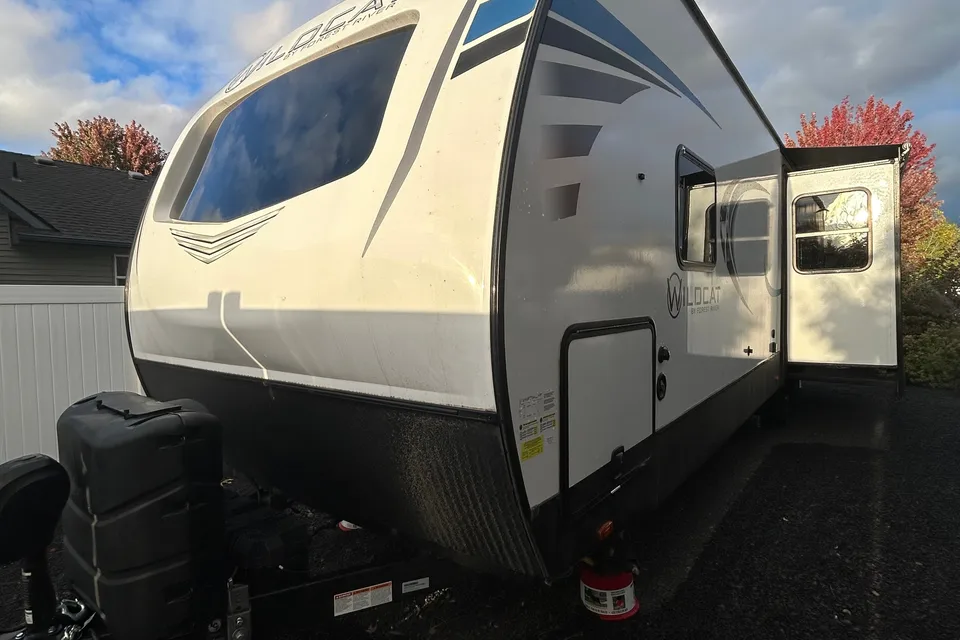Forest River 282RKX Travel Trailer- Wildcat