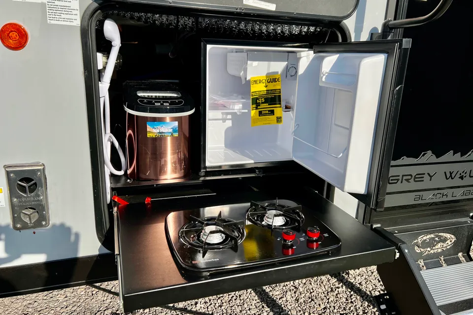 🌟 Family RV – Sleeps 6 Comfortably | Solar + Starlink + Outdoor Kitchen 🚐🔋🌲